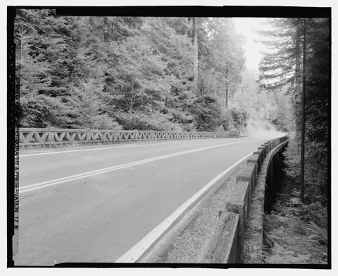 Bridge Creek bridge on the Avenue, 2000