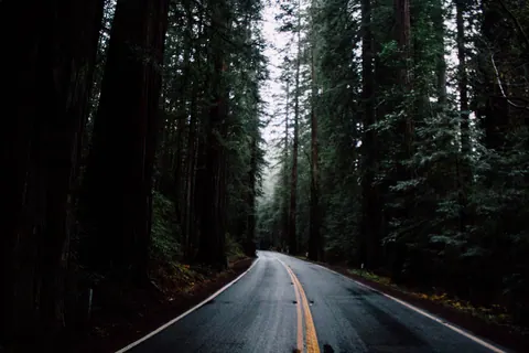 Road to Nowhere 1 (Unsplash)