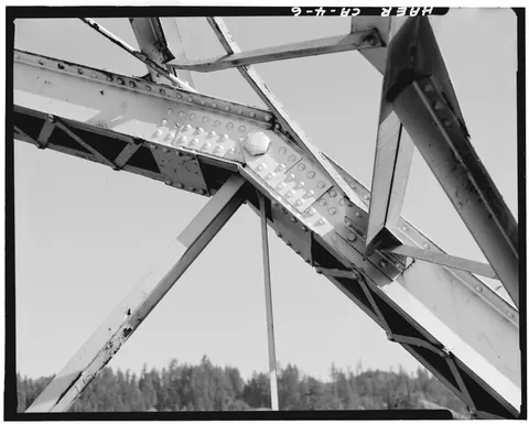 Moody Bridge end-post connection
